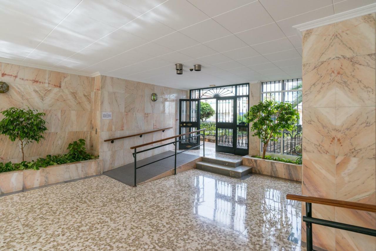Stunning Spacious City Apartment With Free Parking Μάλαγα Εξωτερικό φωτογραφία