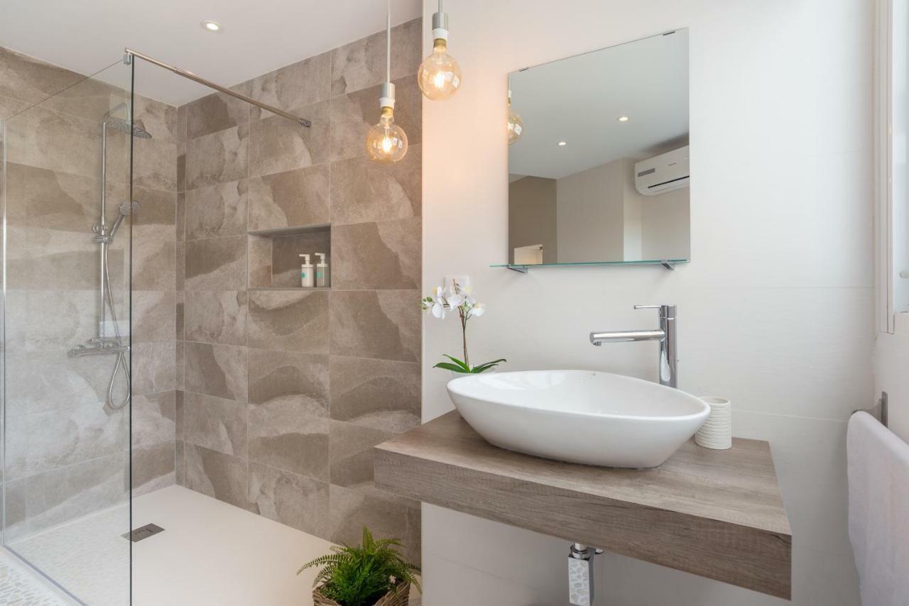 Stunning Spacious City Apartment With Free Parking Μάλαγα Εξωτερικό φωτογραφία