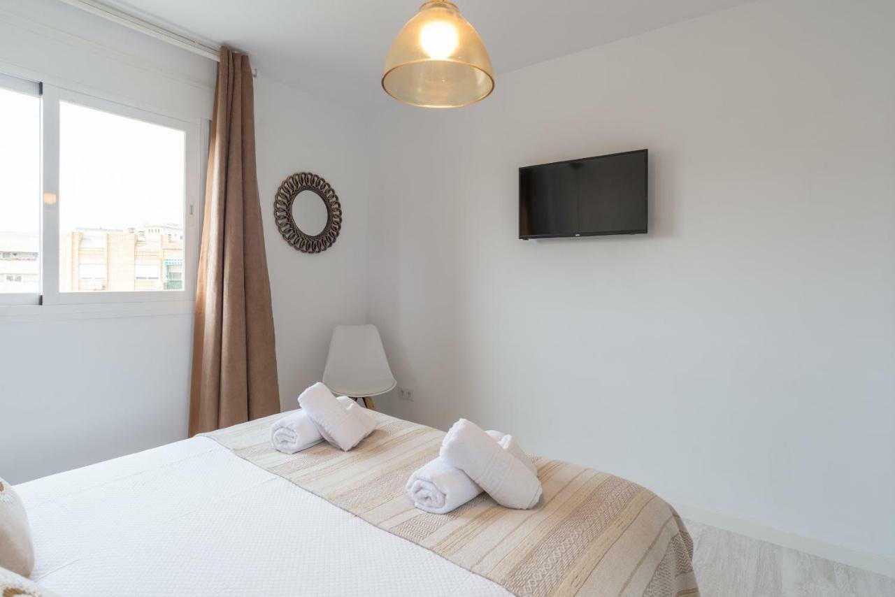 Stunning Spacious City Apartment With Free Parking Μάλαγα Εξωτερικό φωτογραφία