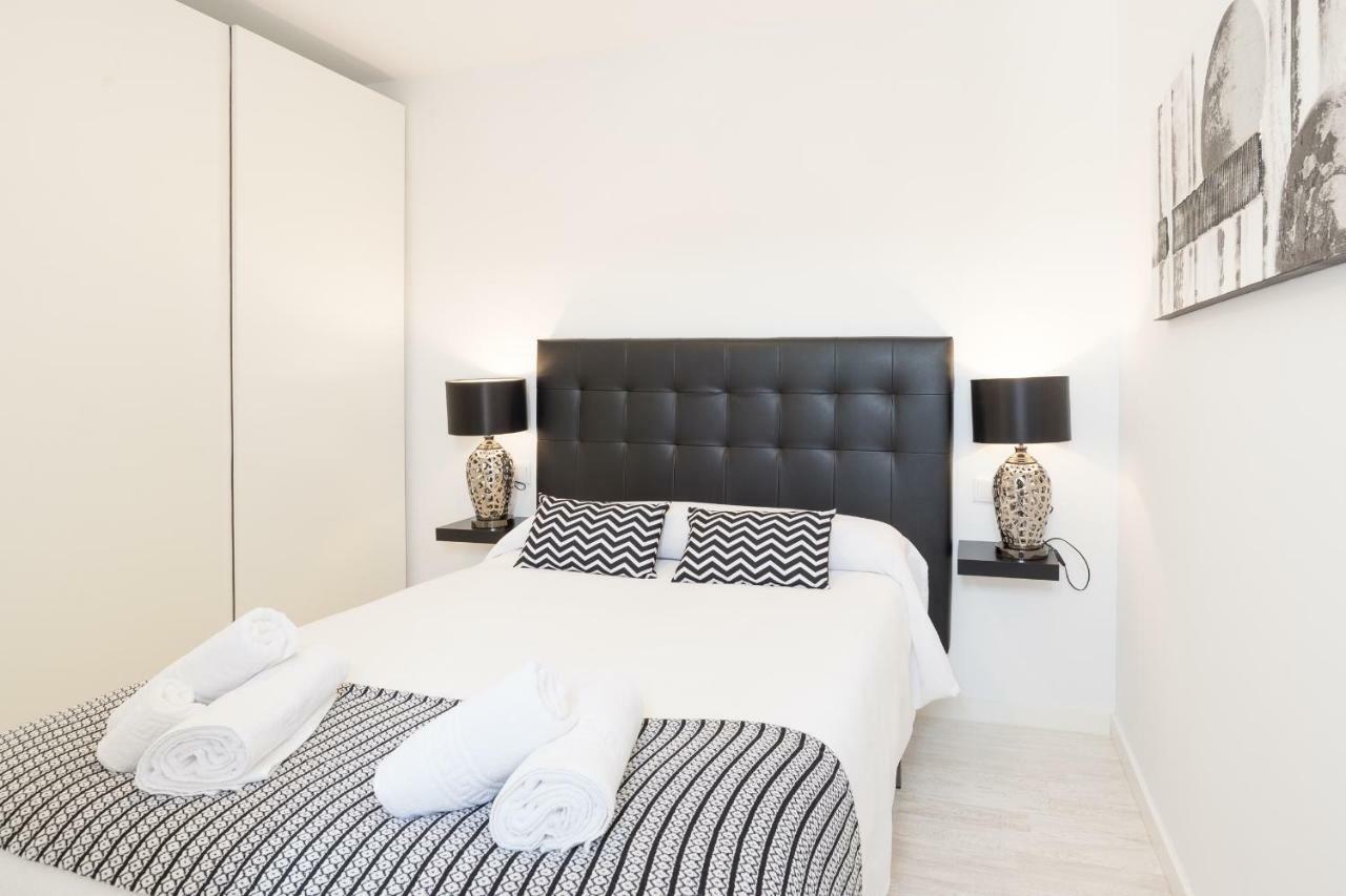 Stunning Spacious City Apartment With Free Parking Μάλαγα Εξωτερικό φωτογραφία