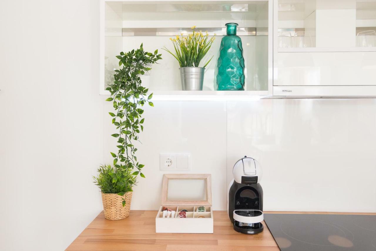 Stunning Spacious City Apartment With Free Parking Μάλαγα Εξωτερικό φωτογραφία