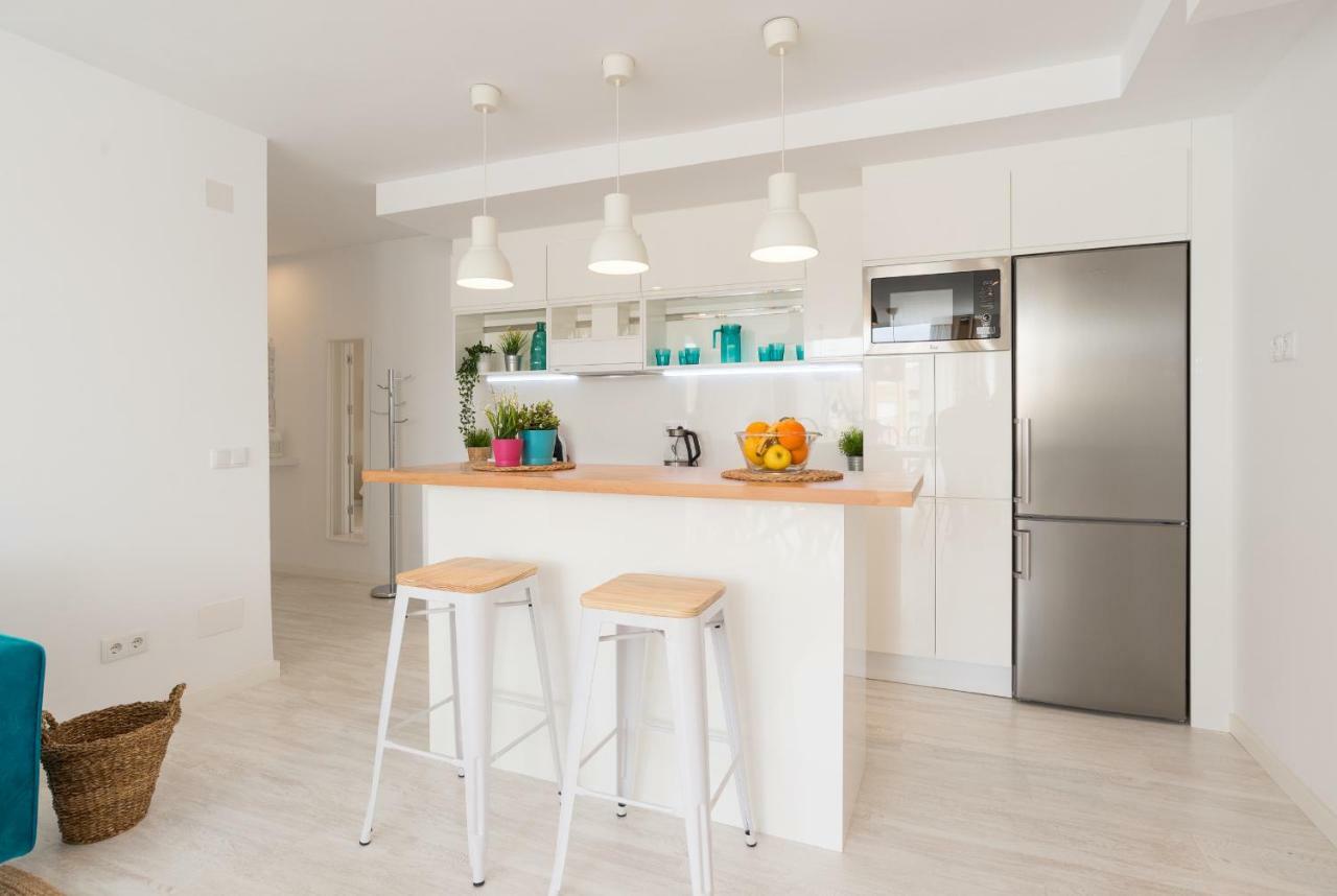 Stunning Spacious City Apartment With Free Parking Μάλαγα Εξωτερικό φωτογραφία